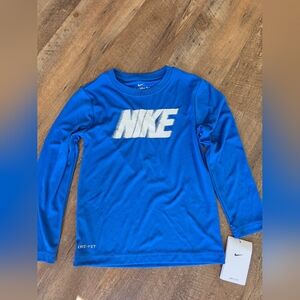 Nike Kids' Dri-FIT Blue Long-Sleeve Shirt New With Tags Size Medium 5-6 Yrs